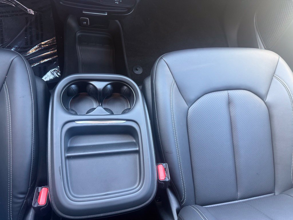 New 2027 Chrysler Pacifica Select FWD image 26
