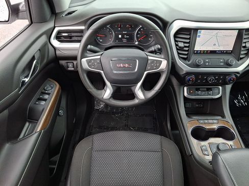 Certified 2023 GMC Acadia SLE w/ Driver Convenience Package image 12