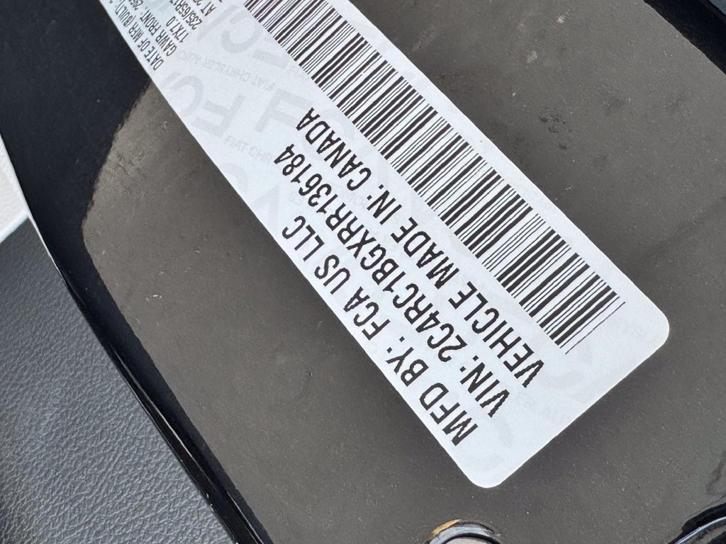 Used 2024 Chrysler Pacifica Touring-L FWD image 33