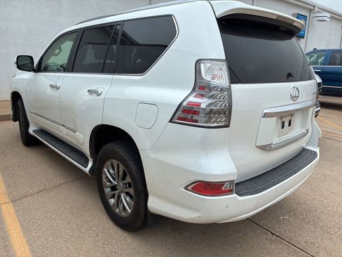 Used 2014 Lexus GX 460 Luxury AWD/4WD image 4