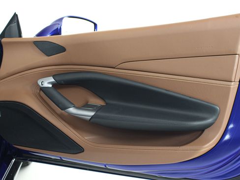 Certified 2023 Ferrari F8 Tributo RWD image 31