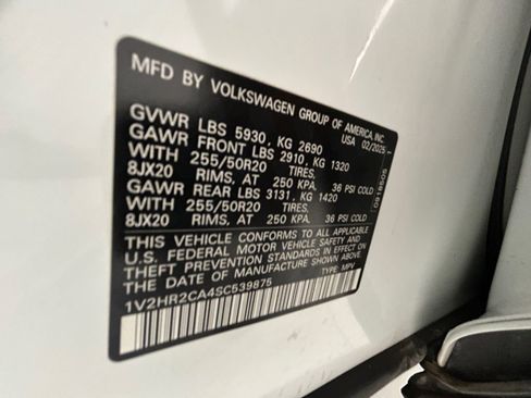 Used 2025 Volkswagen Atlas SE image 20