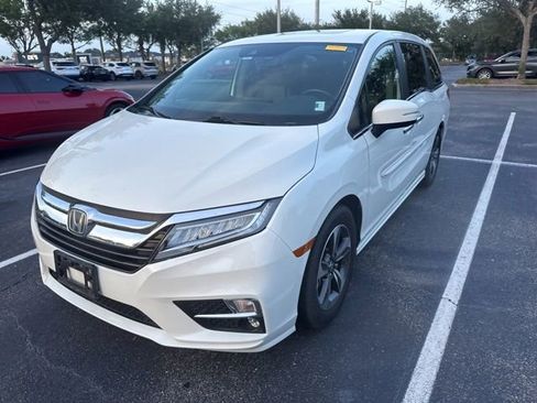 Used 2019 Honda Odyssey Touring image 3
