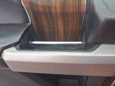 Used 2016 Ford F150 Lariat w/ Equipment Group 502A Luxury image 15