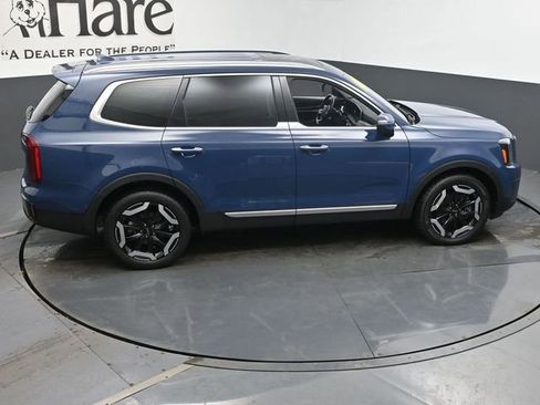 Used 2025 Kia Telluride S FWD image 41