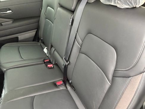 New 2025 Nissan Pathfinder SL image 20