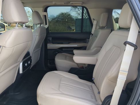Certified 2023 Ford Expedition Limited image 12