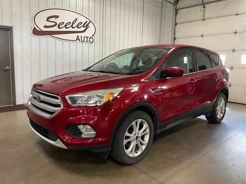 Used 2017 Ford Escape SE FWD image 1