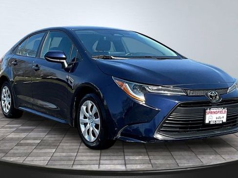 Used 2024 Toyota Corolla LE FWD image 3
