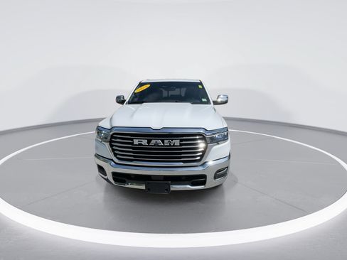 Used 2025 RAM 1500 Laramie AWD/4WD image 5