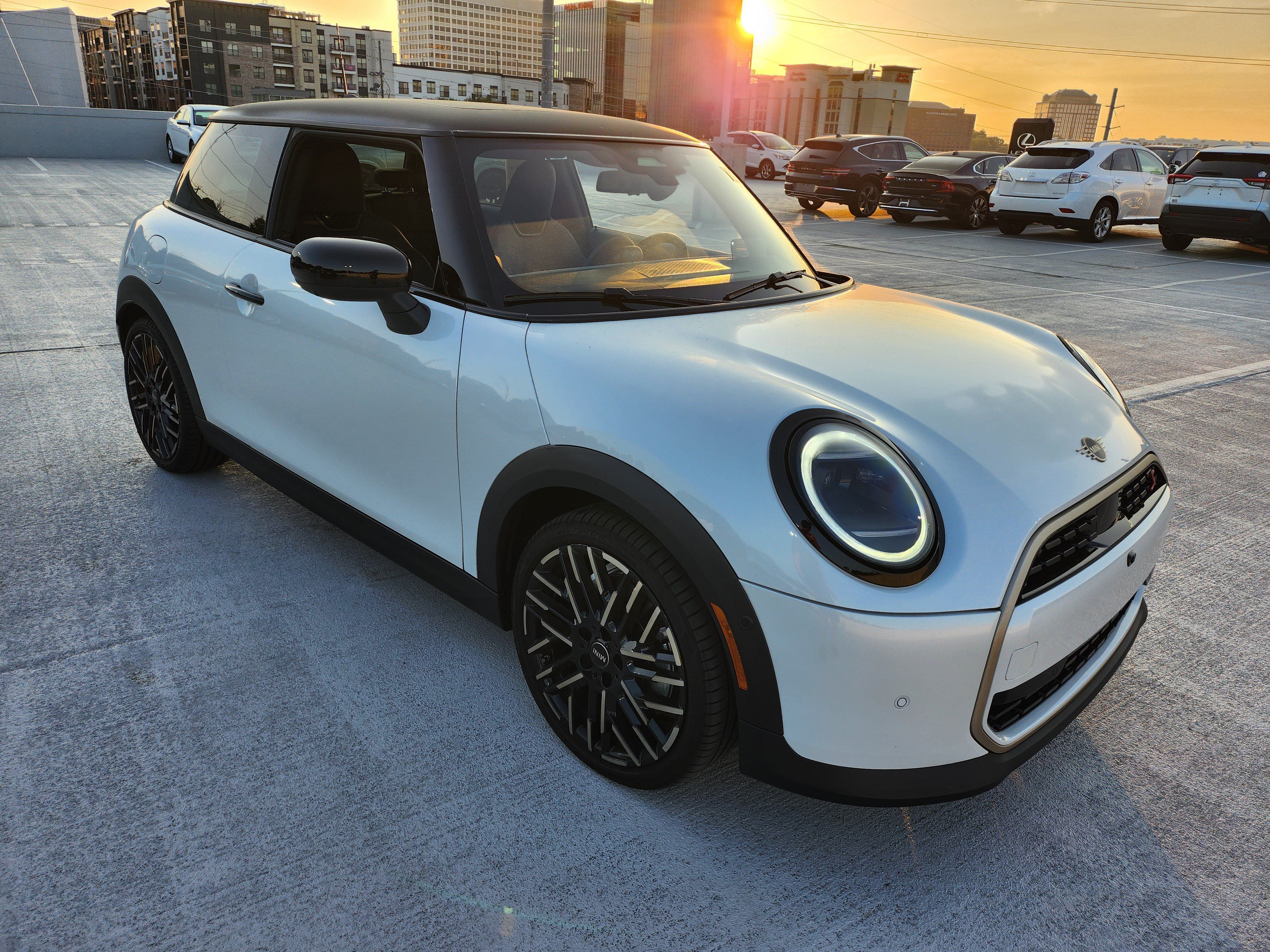 Used 2026 MINI Cooper S FWD image 7