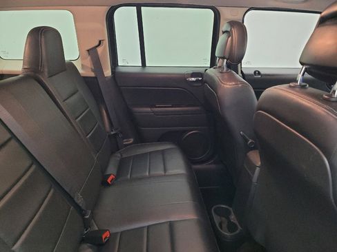 Used 2015 Jeep Patriot High Altitude AWD/4WD image 19