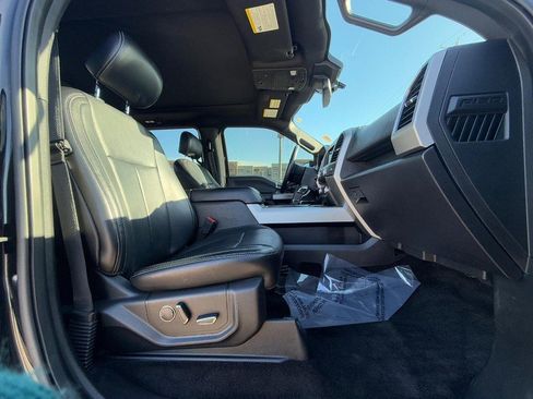 Used 2018 Ford F150 Lariat w/ Equipment Group 502A Luxury image 14