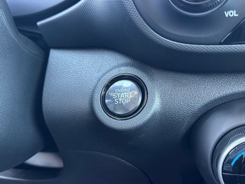 Used 2026 Hyundai Venue SEL FWD image 17