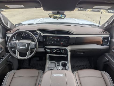 New 2026 GMC Sierra 2500 Denali w/ Technology Package image 18