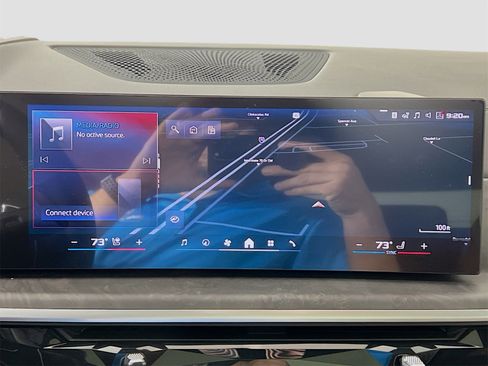 New 2026 BMW X5 M60i w/ Executive Package image 17