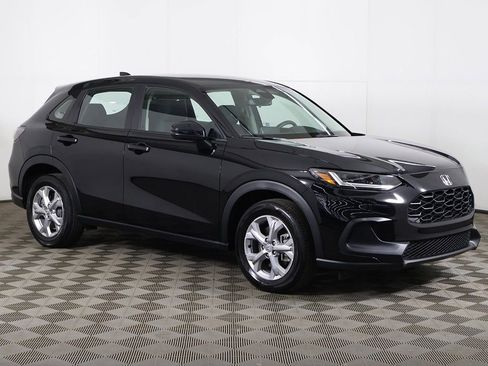 Used 2024 Honda HR-V LX image 2