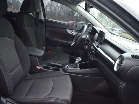 Certified 2023 Kia Forte LXS image 12