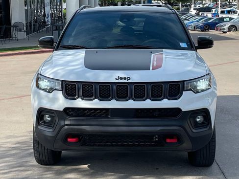 Used 2023 Jeep Compass Trailhawk AWD/4WD image 6