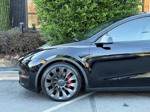 Used 2022 Tesla Model Y Performance AWD/4WD image 10