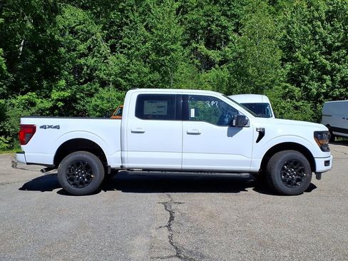 New 2026 Ford F150 XLT w/ Equipment Group 302A MID AWD/4WD image 4