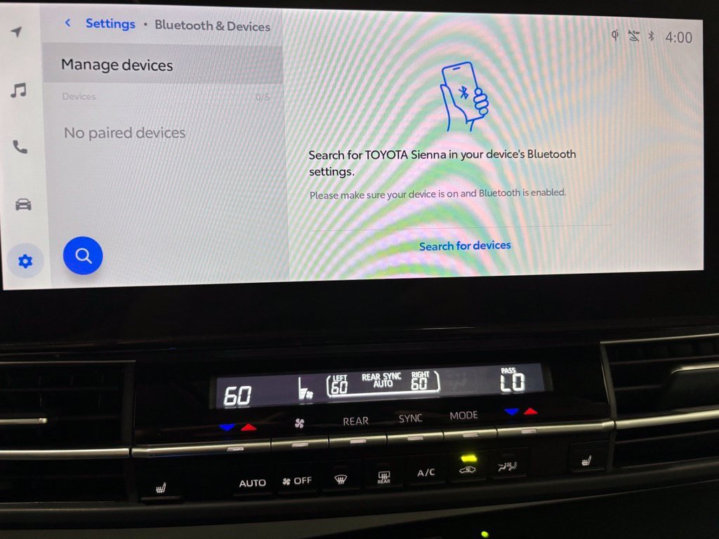 Used 2026 Toyota Sienna XLE FWD image 29
