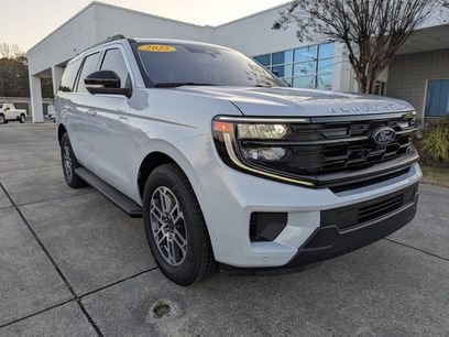 Used 2025 Ford Expedition Active