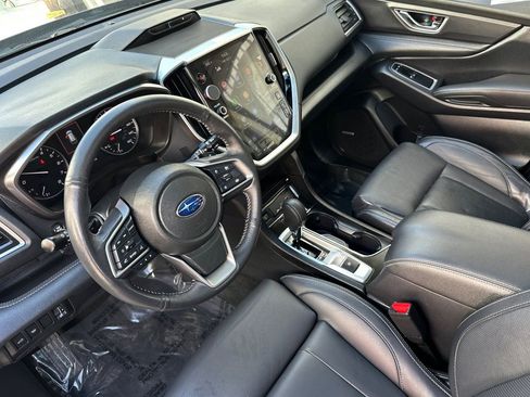Used 2024 Subaru Ascent Limited w/ Technology Package image 10