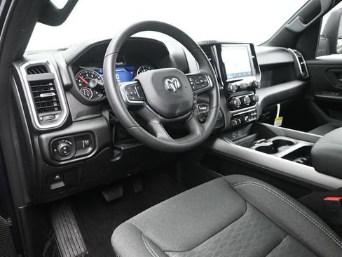 New 2026 RAM 1500 Express AWD/4WD image 19