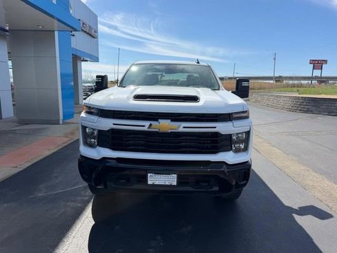 New 2026 Chevrolet Silverado 2500 Custom w/ Custom Value Package AWD/4WD image 3