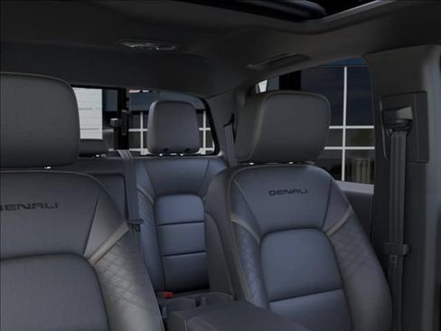 New 2026 GMC Canyon Denali AWD/4WD image 24