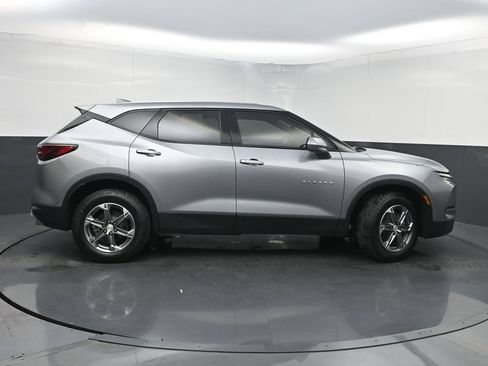 Used 2024 Chevrolet Blazer LT FWD image 40