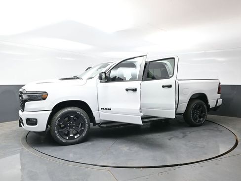 New 2026 RAM 1500 Express AWD/4WD image 46