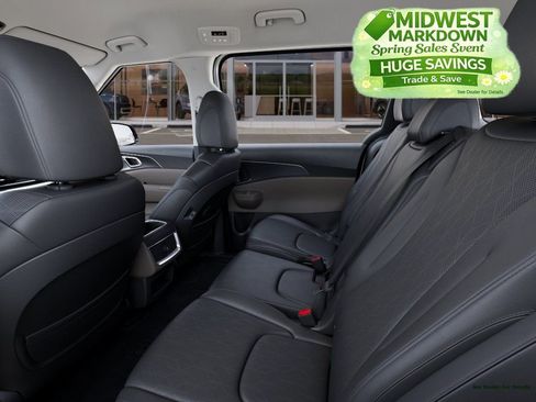 New 2026 Kia Carnival FWD image 13