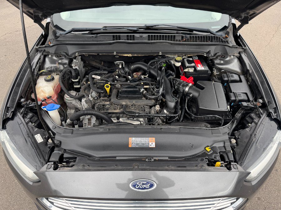 Used 2015 Ford Fusion SE w/ Equipment Group 202A FWD image 23