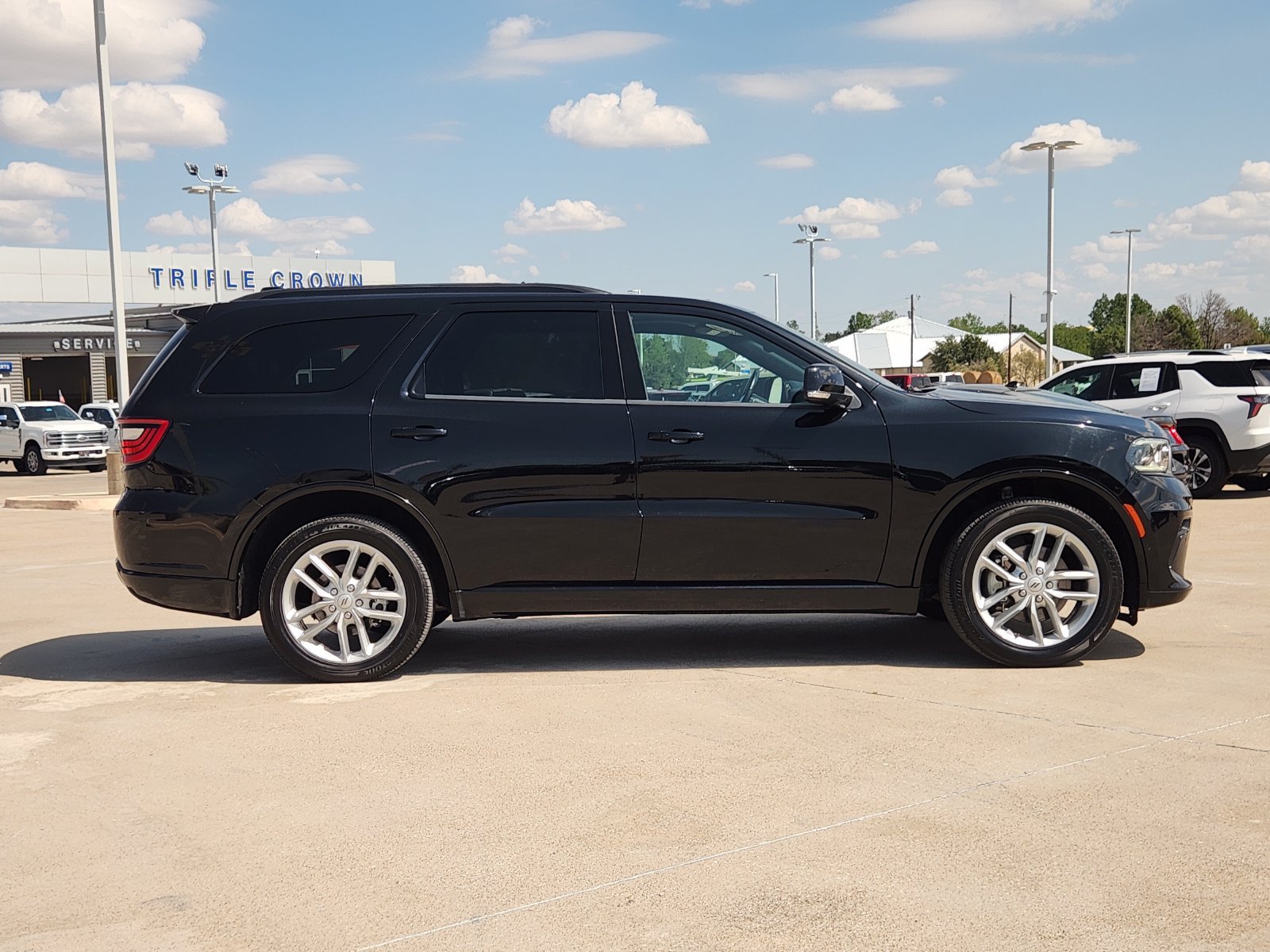 Used 2025 Dodge Durango GT AWD/4WD image 7