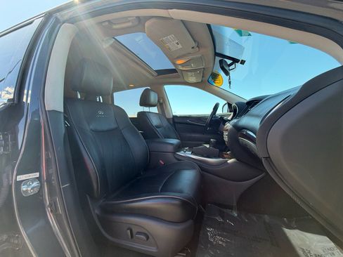 Used 2013 INFINITI JX35 AWD w/ Premium Pkg image 14