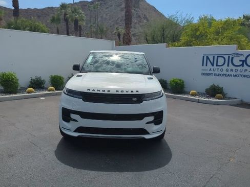 Used 2024 Land Rover Range Rover Sport Dynamic SE AWD/4WD image 2