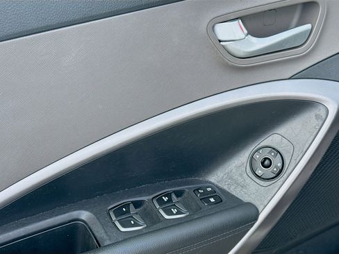 Used 2015 Hyundai Santa Fe Sport FWD image 20