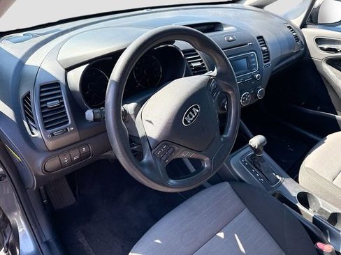 Used 2016 Kia Forte LX image 11