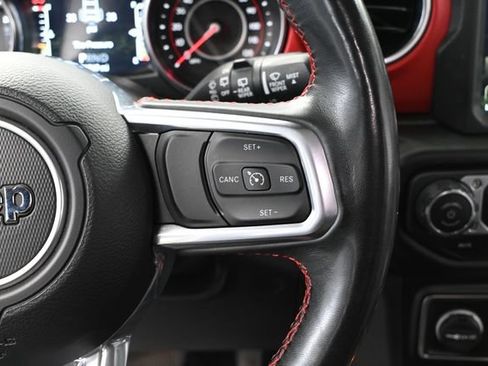 Used 2022 Jeep Wrangler Unlimited Rubicon w/ Cold Weather Group AWD/4WD image 26