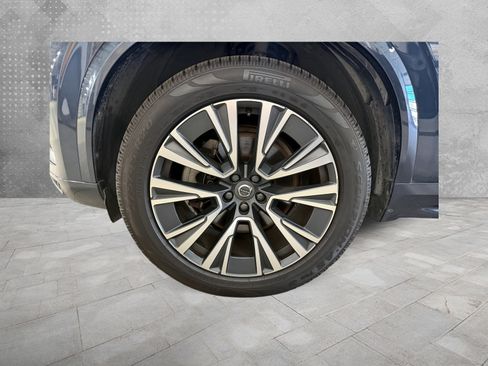 Used 2021 Volvo XC90 T6 Momentum w/ Advanced Package AWD/4WD image 5