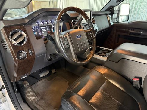 Used 2016 Ford F350 Platinum w/ Platinum Package AWD/4WD image 11