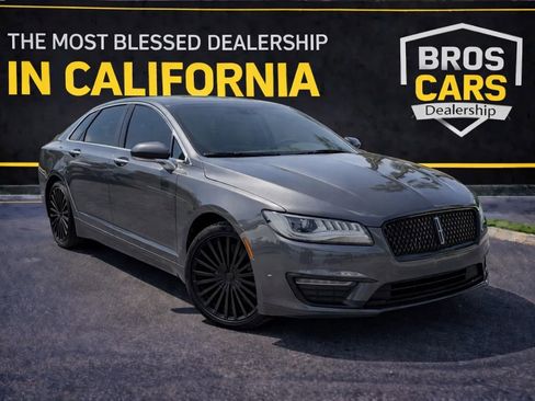 Used 2017 Lincoln MKZ Reserve image 1