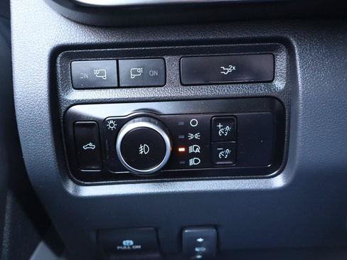 Used 2023 Ford F250 Lariat w/ Lariat Ultimate Package AWD/4WD image 19