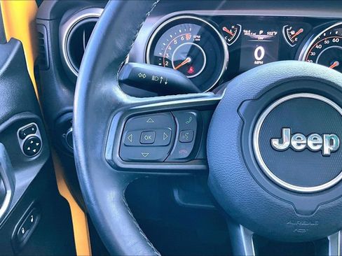 Used 2019 Jeep Wrangler Sport AWD/4WD image 13