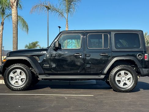 Used 2022 Jeep Wrangler Unlimited Sport image 7