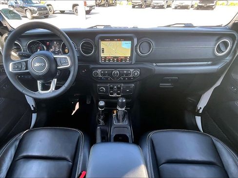 Used 2023 Jeep Wrangler Unlimited Sahara w/ Cold Weather Group AWD/4WD image 21