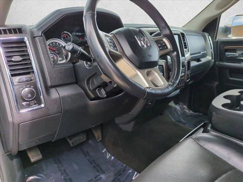 Used 2017 RAM 2500 Laramie AWD/4WD image 10