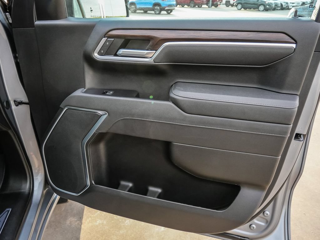 Used 2026 GMC Sierra 1500 SLT AWD/4WD image 19